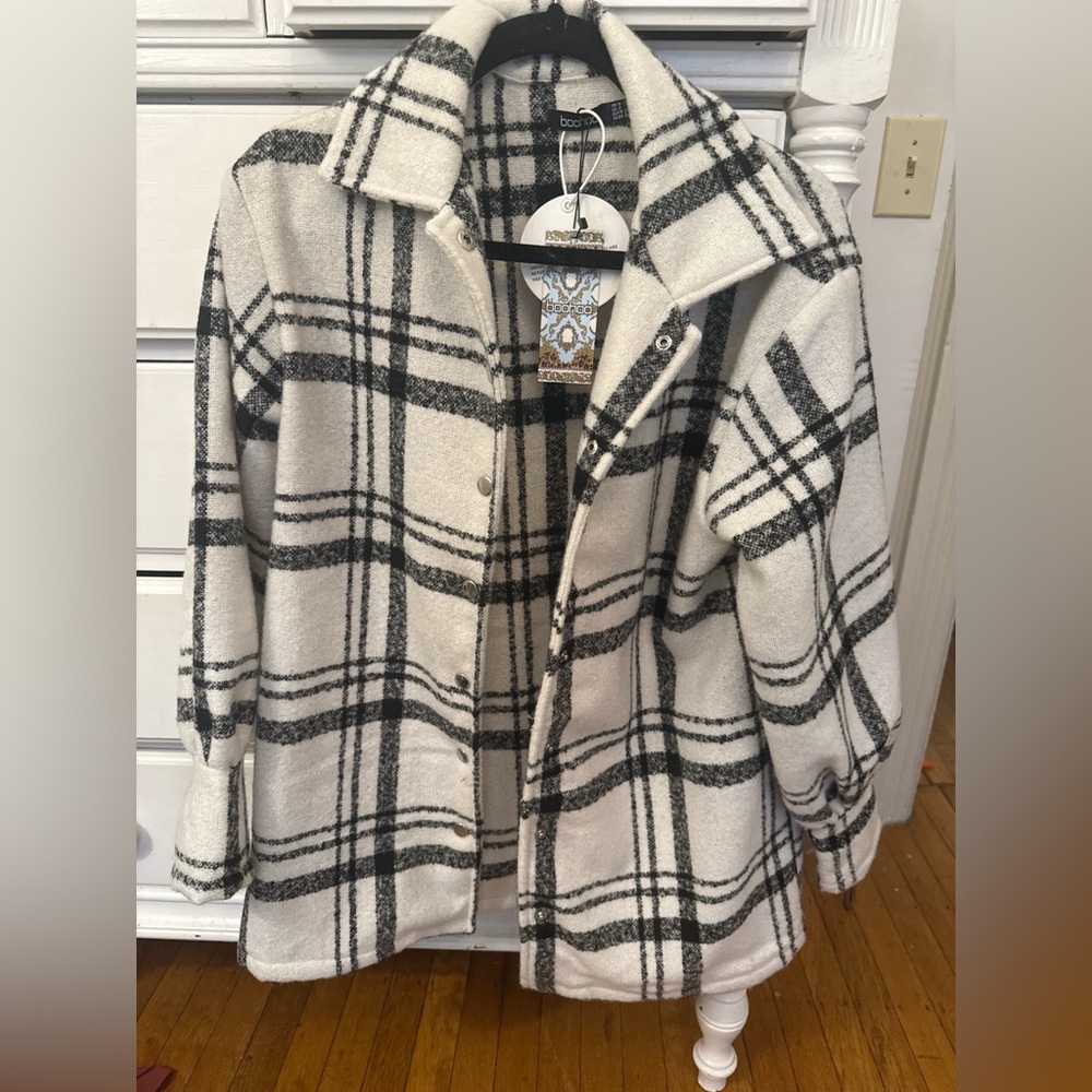 Boohoo Black and White Plaid Teddy Jacket
